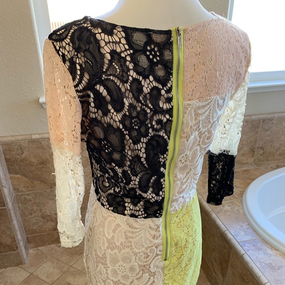 BAR III Lace Dress - Picture 5 of 8